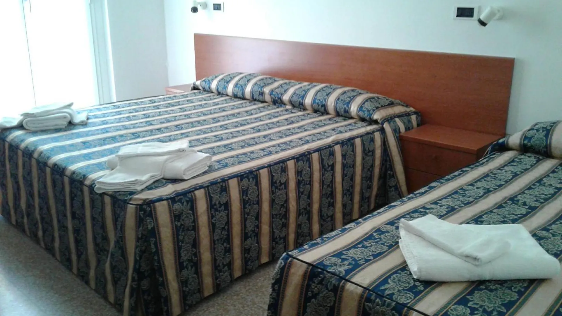 Hotel Rossella Riccione 2*,